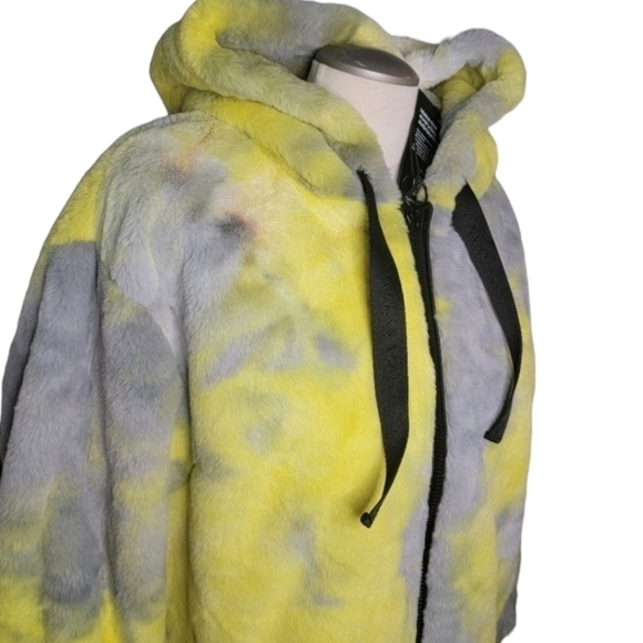 Invicta | Yellow and Grey Faux Fur Hooded Jacket - Picture 4 of 8
